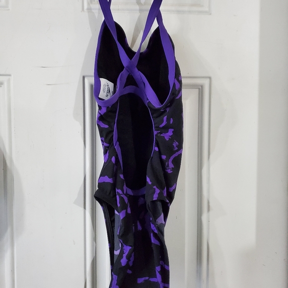 Speedo Endurance Swimsuit - Picture 2 of 4